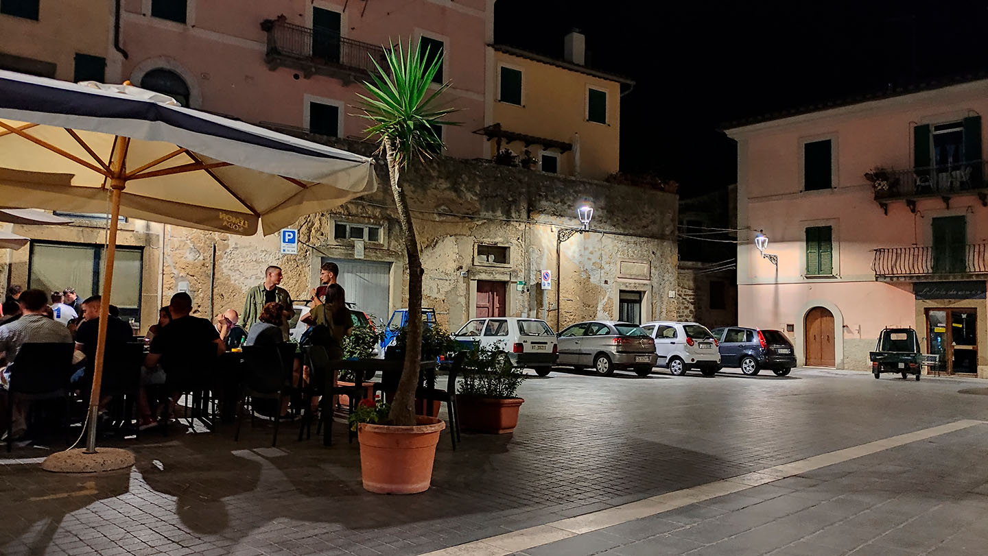 Abends auf der Piazza